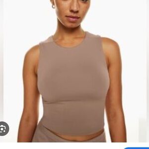 Aritzia Babaton Medium Contour Crew Tank